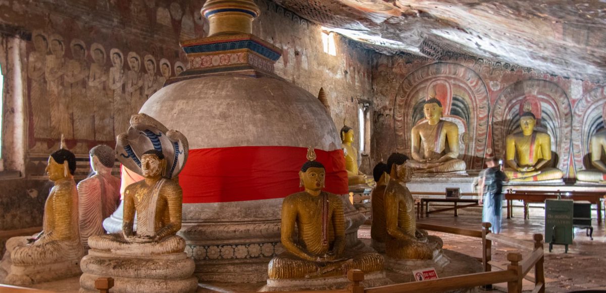 The-Ultimate-Guide-to-Dambulla-Cave-Temple-Sri-Lanka
