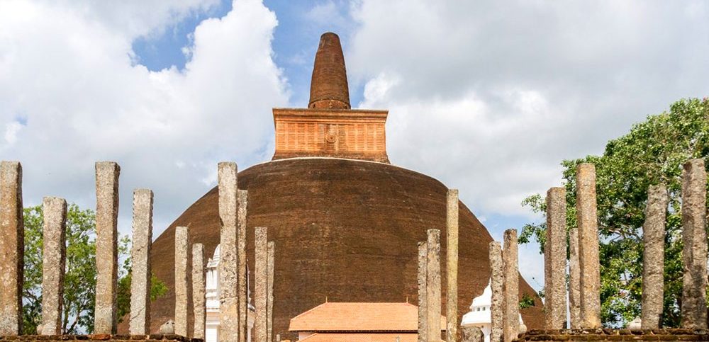 abhayagiri-vihara-01